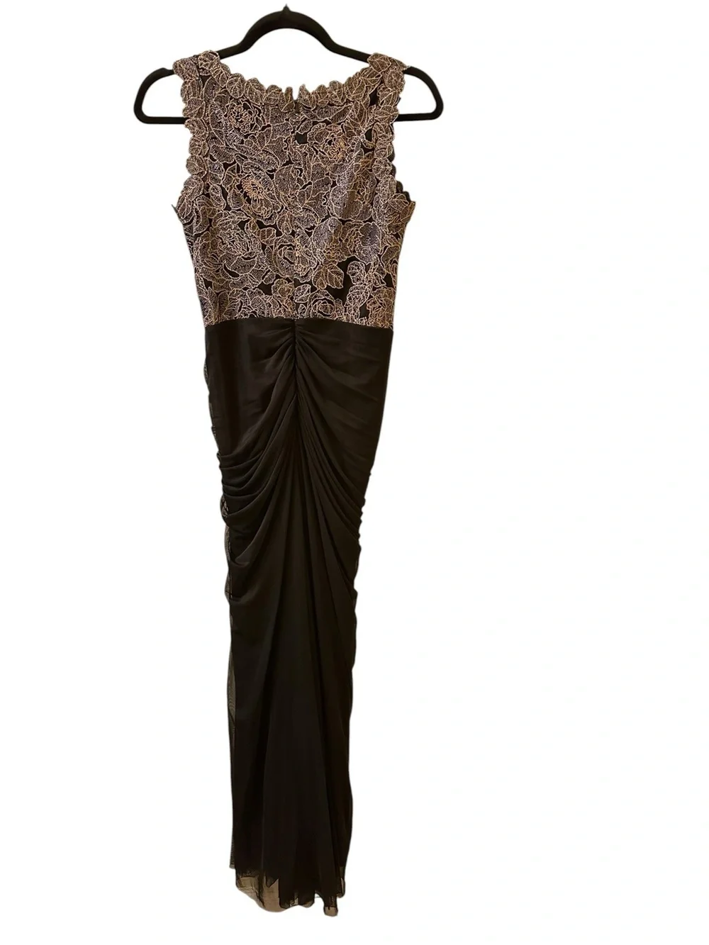Tadashi Shoji Black Evening Gown with Embroidered Floral Bodice petite size 4